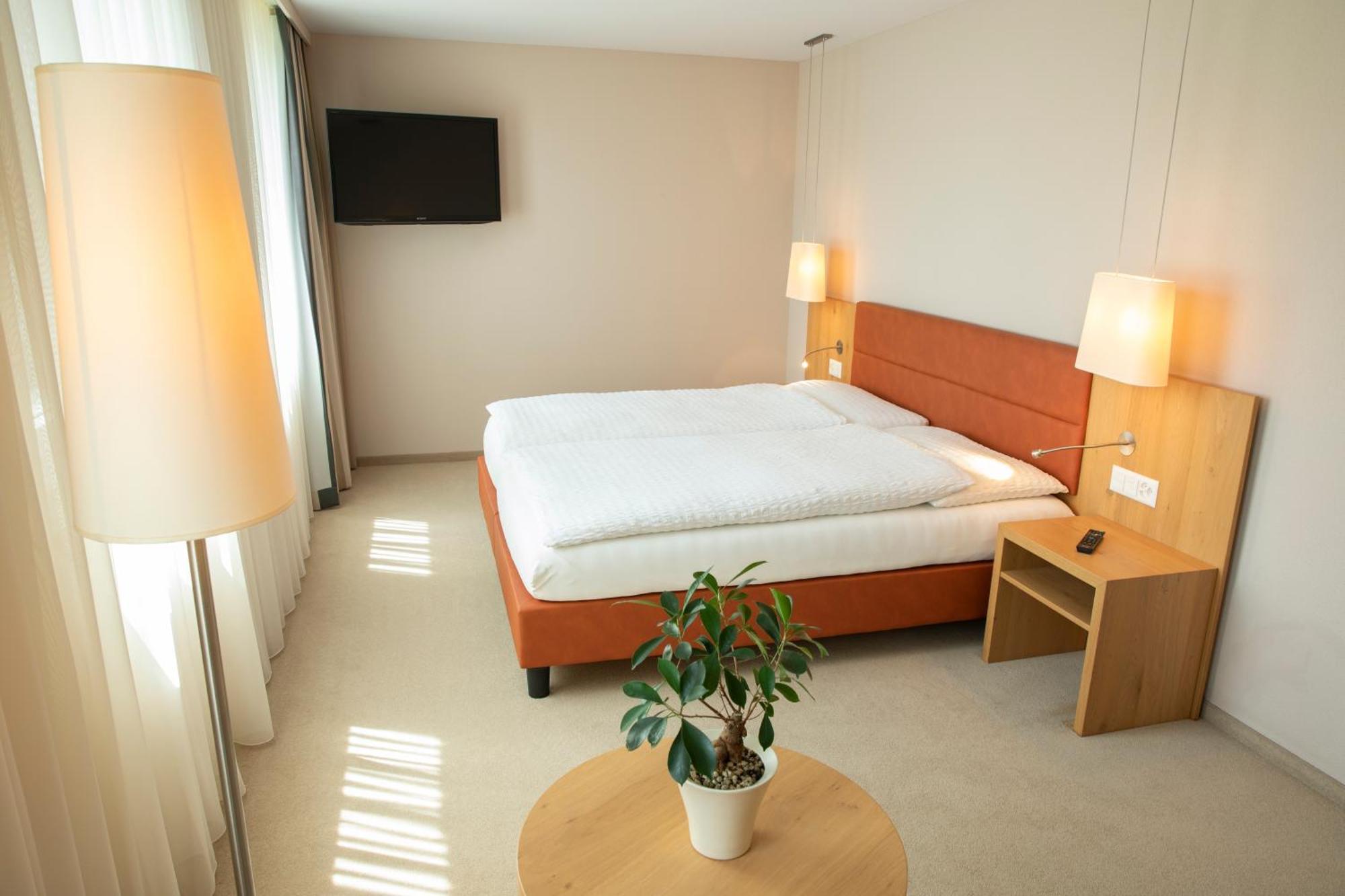 Ochsen Lodge By Ochsen Lenzburg Ngoại thất bức ảnh
